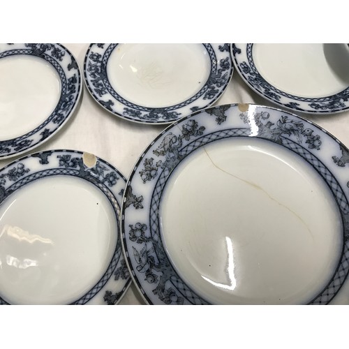 200 - Losol ware blue and white Beverley pattern dinner ware, meat plates 26cms, 41cms and 27cms w, 11 x d... 