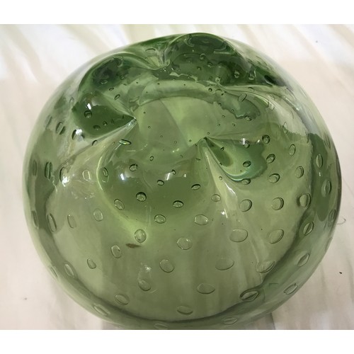 269 - A selection of green glassware to include a mid century Whitefriars bubble glass bowl 21cm d x 10.5c... 