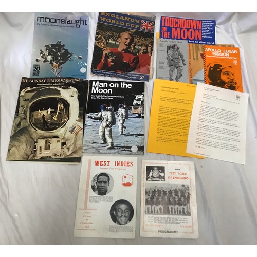 908 - Ephemera including Moon landing magazines Daily Mirror Special, Sunday Times, Touchdown on the Moon ... 