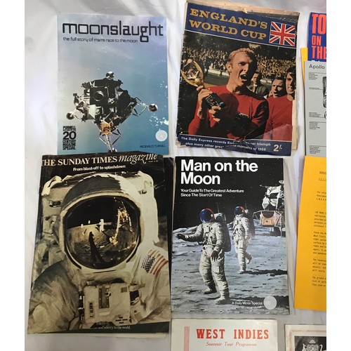 908 - Ephemera including Moon landing magazines Daily Mirror Special, Sunday Times, Touchdown on the Moon ... 