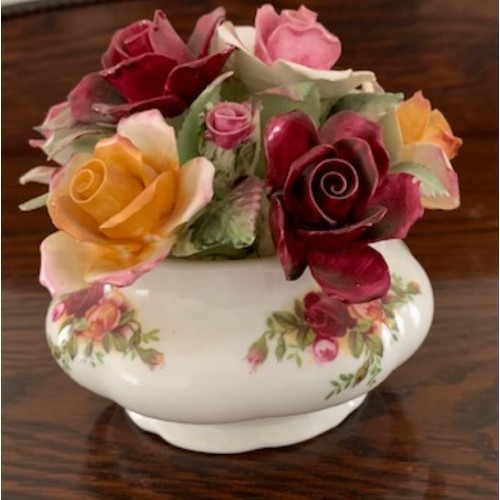 1509 - A large quantity of Royal Albert Country Roses as per list.