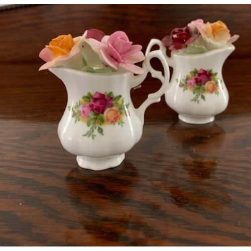 1509 - A large quantity of Royal Albert Country Roses as per list.