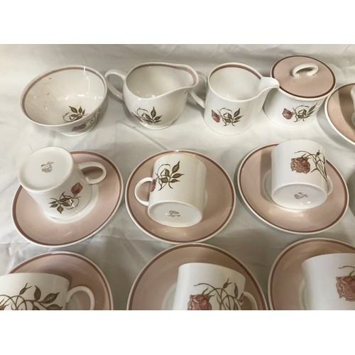 14 - A Susie Cooper Talisman part tea and coffee set comprising of 34 pieces : 2 cream jugs, sugar bowl, ... 