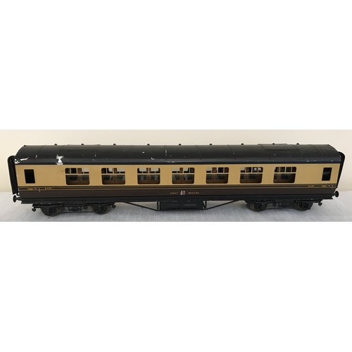 685 - An Exley 0 gauge scale model of Corridor Coach, Great Western First 8052.