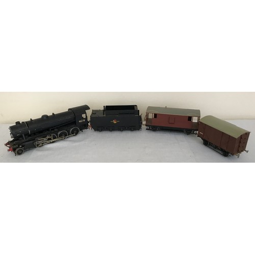 688 - An 0 gauge scale model BR tinplate Locomotive Engine 90178 and Tender together with 2 plastic model ... 