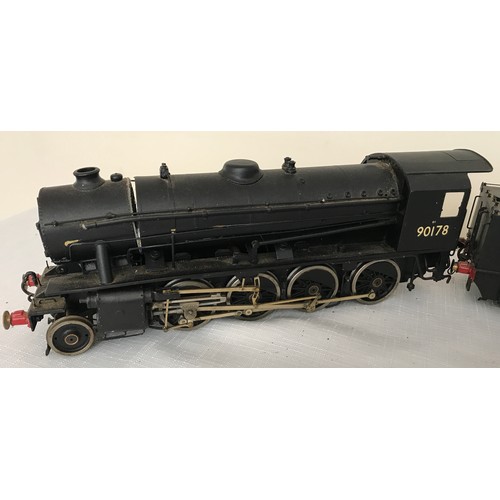 688 - An 0 gauge scale model BR tinplate Locomotive Engine 90178 and Tender together with 2 plastic model ... 