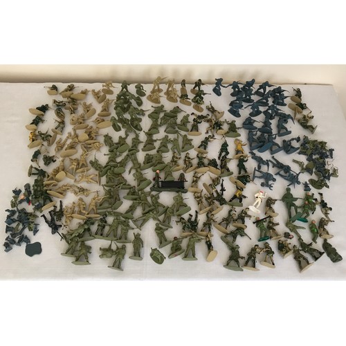 693 - A plastic toy soldier collection to include British and German military. Approx. 5.5cms h. Some mini... 