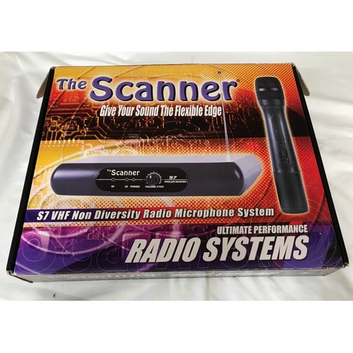 740 - The Scanner 57 radio microphone, VHF non diversity system with packaging box.