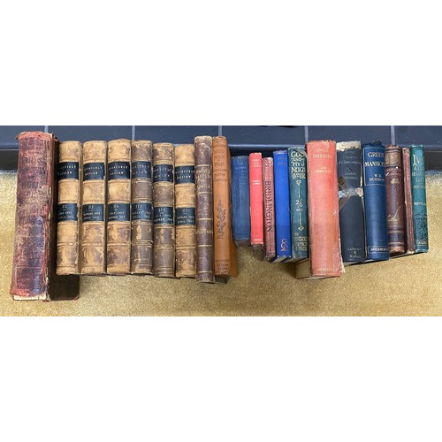 771 - A selection of 20 hard back books of various subjects to include: Kelly's Directory of Hull 1915, Th... 