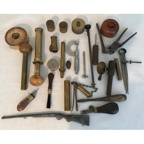 863 - Selection of gun makers repair and cleaning tools and accessories, brass stamp base, 0 to 1 inch mea... 