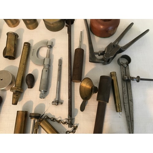 863 - Selection of gun makers repair and cleaning tools and accessories, brass stamp base, 0 to 1 inch mea... 