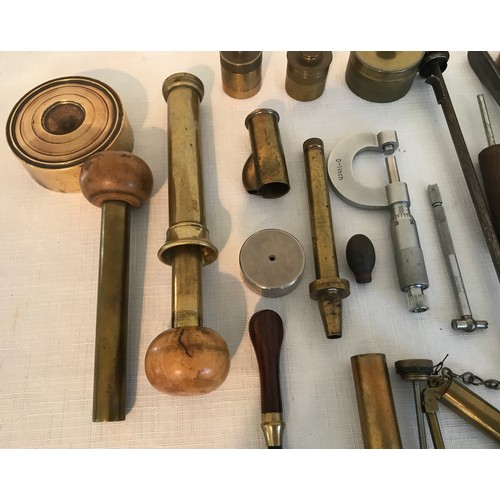 863 - Selection of gun makers repair and cleaning tools and accessories, brass stamp base, 0 to 1 inch mea... 