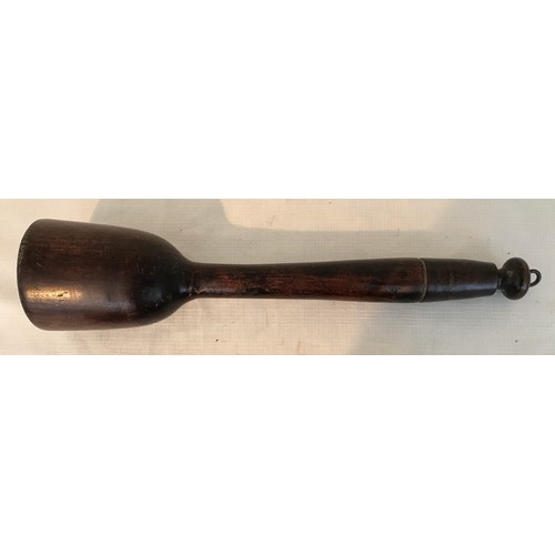 869 - Wooden gun barrel tamper, 36cms l, 8cms w, a rifle butt with brass mounts, metal butt end and a turn... 