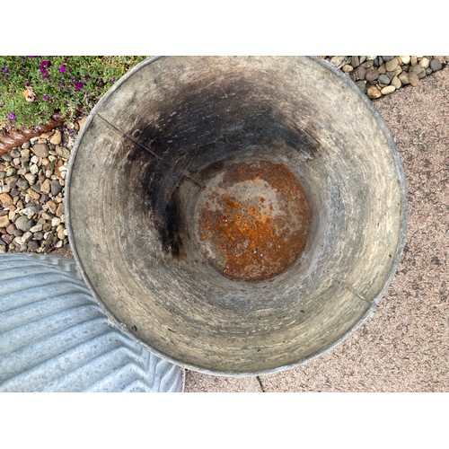 1549 - A galvanised dolly tub 52cms and bucket.