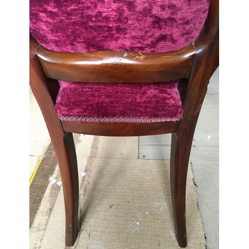 1362B - Six 19thC mahogany spoon back dining chairs on cabriole legs to front with upholstered seats and bac... 