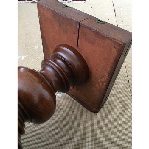 1362A - A 19thC mahogany pedestal tiptop table . 119cms d x 73cms h x 66cms to underside of lip.