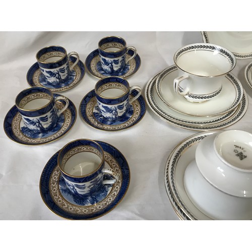 60 - Paragon bone china part tea set, 19 pieces, cake plate 24cms w, 4 cups 8cms h, 4 side plates 18cms w... 