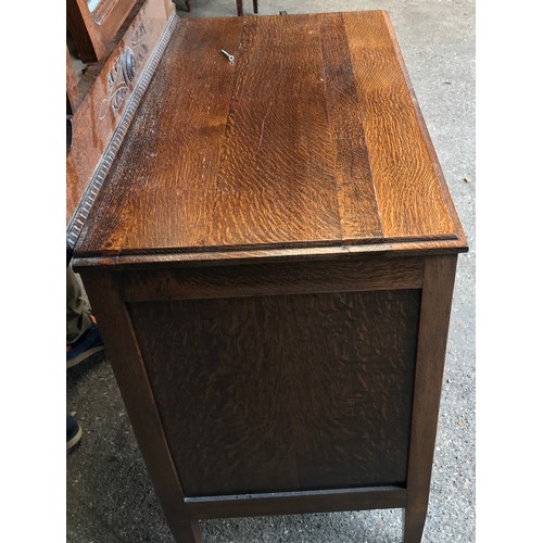 747 - An oak 2 over 2 dressing table with brass handles and square legs. 84cms w x 46cms d x 70cms height ... 