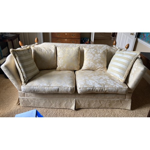 779 - A very good quality knoll sofa well upholstered in cream damask. Approx. 206cms w x 104cms d x 93cms... 