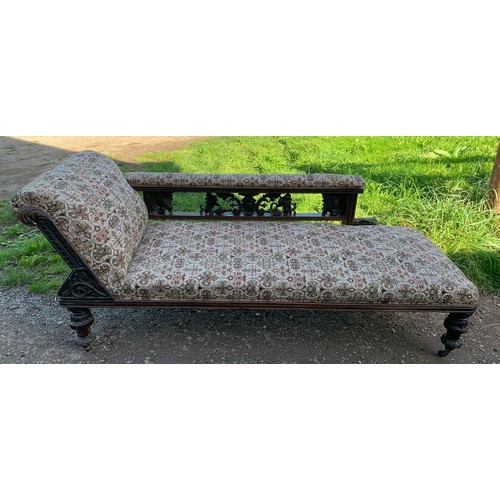 793 - An Edwardian chaise longue. 170 l x 65 d x 77cms h.