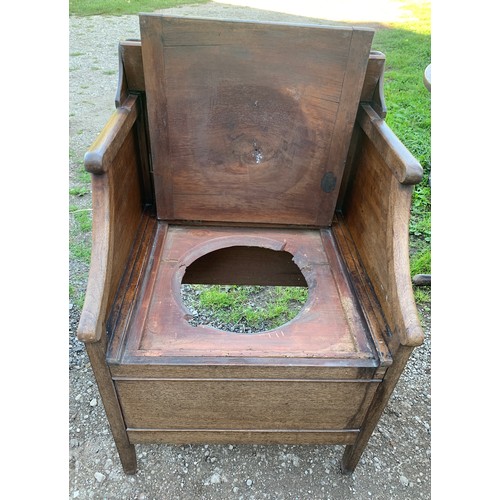 799 - A 19thC mahogany commode.