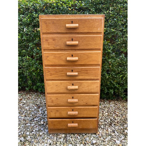 805 - An oak 8 drawer Durrant chest/ filing cabinet.