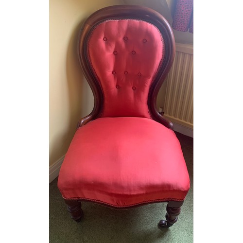 742a - A 19thC mahogany frame nursing chair on turned front legs and castors. 43cms h to seat x 95cms h to ... 