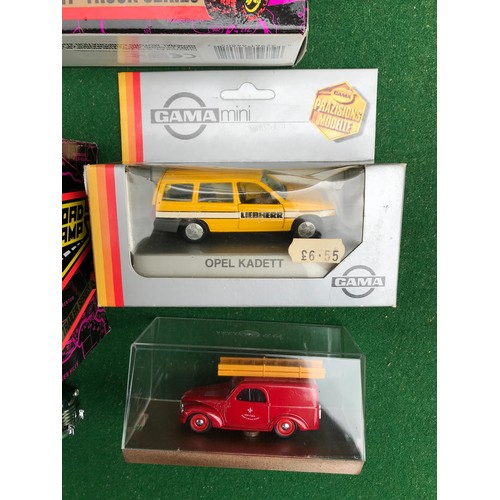 77 - Collection of boxed diecast vehicles from various different brands including, 1722 ERTL The Fall Guy... 