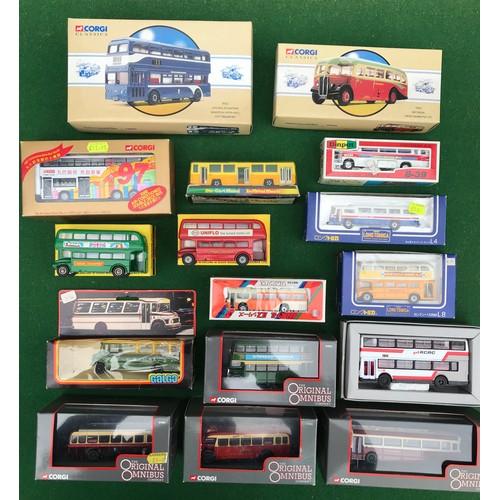 81 - Collection of 16 boxed diecast buses from various brands. Lot includes Corgi 97021 AEC Regal, 97231 ... 