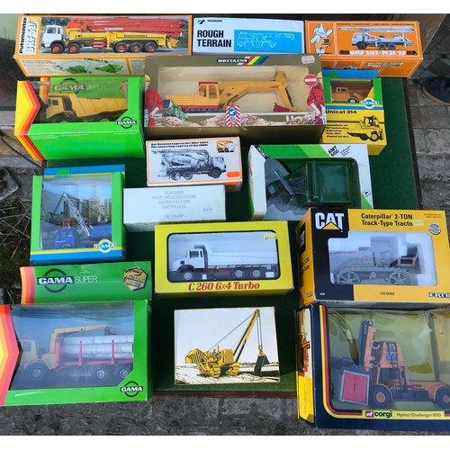 86 - Collection of boxed diecast vehicles from various brands including Corgi and ERTL. Lot incudes 1113 ... 