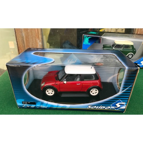 93 - Collection of 5 boxed model cars including Corgi Mini Cooper, 73113 Motor Max Mini Cooper, Maisto Ch... 