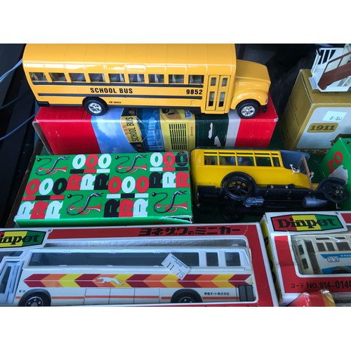 98 - 26 assorted diecast model vehicles to include 3x Matchbox K-15 The Londoner busses (different design... 