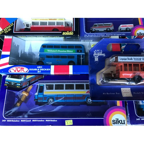 98 - 26 assorted diecast model vehicles to include 3x Matchbox K-15 The Londoner busses (different design... 