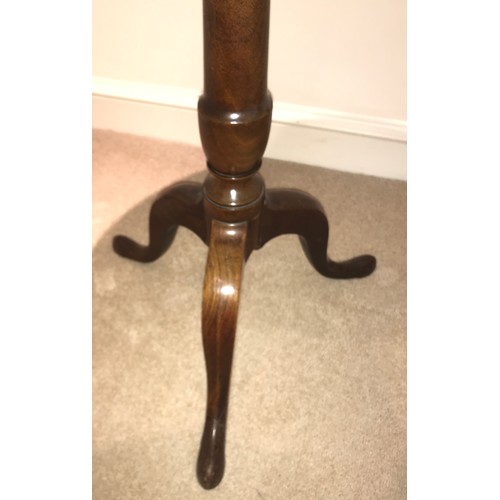 1197 - A 19thC pedestal table on tripod base. 71 h x 55cms d.