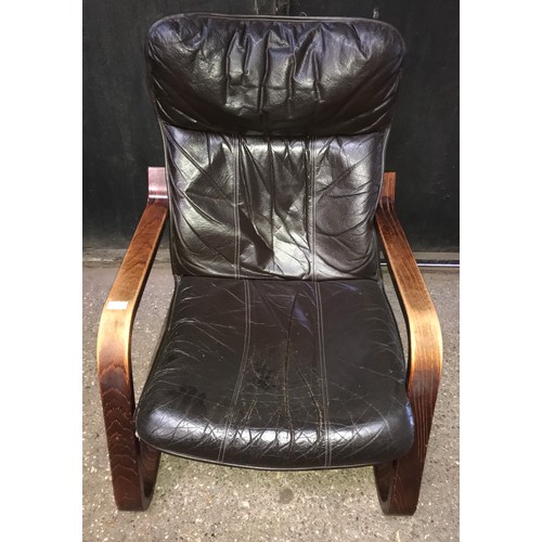 1187 - A Danish style bentwood leather lounge chair. 67 w x 92cms h.