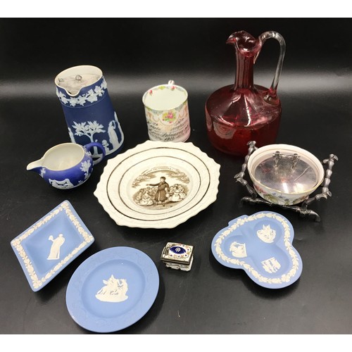 82 - A selection of ceramics to include 5 various pieces of Wedgwood Jasperware, a 19thC plate with relig... 