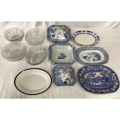 89 - A mixed selection of blue and white dinner ware to include 3 tureens, Wood & Sons Yuan pattern and 3... 