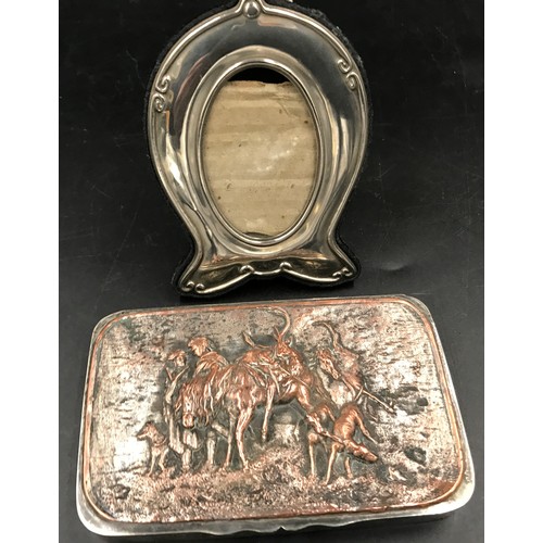 542 - A silver cigarette box Birmingham WHS 191 88gms, a silver swimming medal 25gms with case together wi... 