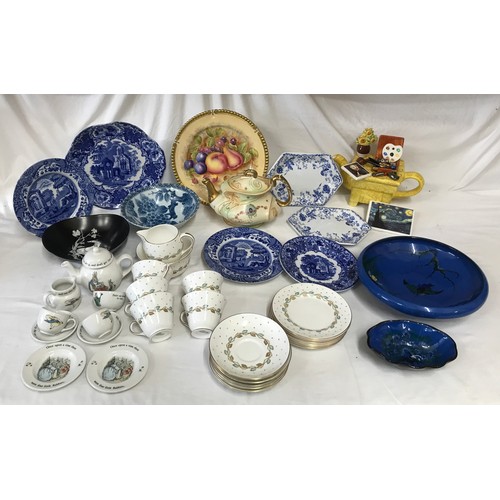 113 - A selection of ceramics to include: Aynsley fruit plate 26cms d, a child's Wedgwood tea set comprisi... 