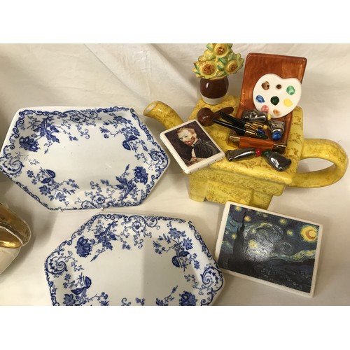 113 - A selection of ceramics to include: Aynsley fruit plate 26cms d, a child's Wedgwood tea set comprisi... 