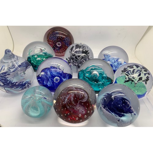 168 - Sunderland Glassworks paperweights to include Lavendelle 1999, Celestial Blue '99 x2, Ocean Mist'99,... 