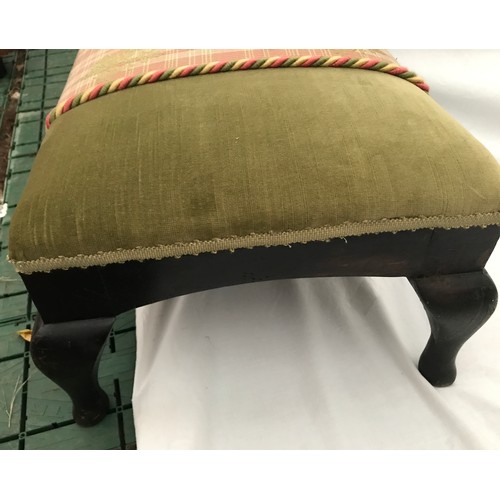 1279 - A mahogany upholstered long footstool on cabriole legs. 92cms l x 32cms w x 22cms h.