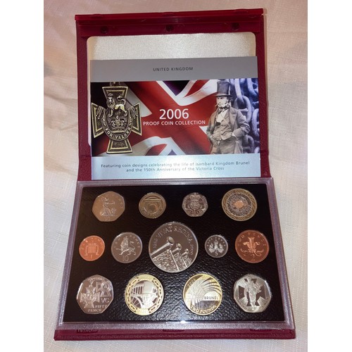 578 - The Royal Mint 2006 proof coin collection with certificate of ownership.