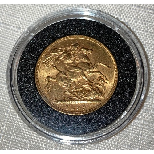 579 - Victoria 1893 full Gold Sovereign in capsule.