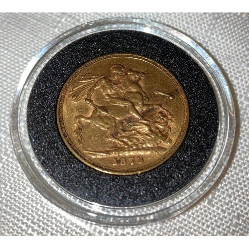 594 - Victoria 1872 full Gold Sovereign in capsule.