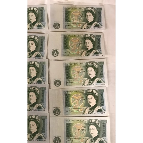 603 - British banknotes comprising one five pound note, 22 x £1 notes D H Sommerset consecutive numbers an... 