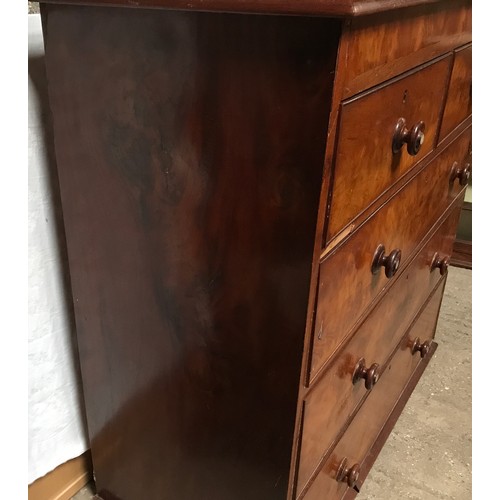 1205A - A Victorian mahogany chest of drawers. 2 short over 3 long drawers, mother of pearl inlet handles. 1... 