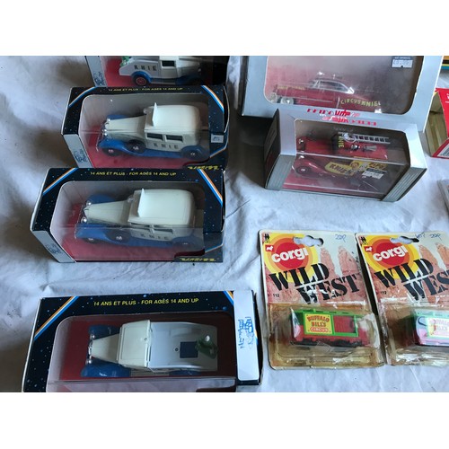 399 - Diecast metal and plastic circus vehicles selection. Seven Verem diecast vehicle, KNIE circus, Vites... 