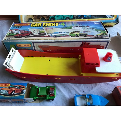 403 - Mixed lot Corgi & Matchbox, Corgi Giftset 14 Daktari  boxed and Matchbox G-17 Car Ferry plus vehicle... 