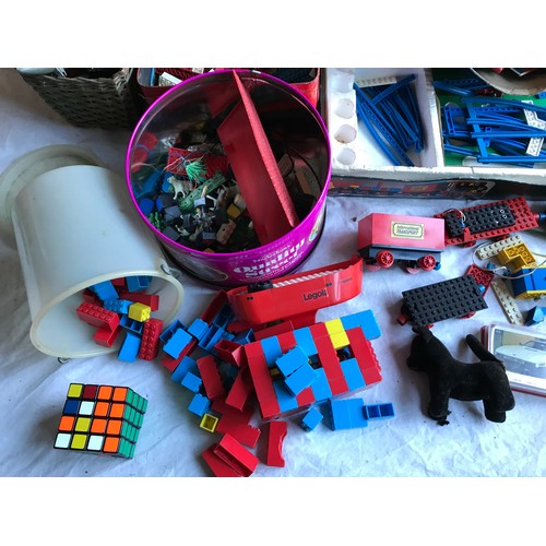 412 - Selection of playworn toys, Lego, Scrabble, Lotto, Jack Straws.